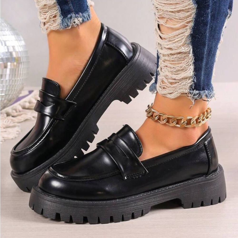 Chunky Black Faux Leather Loafers- 8 - Picture 8 of 8